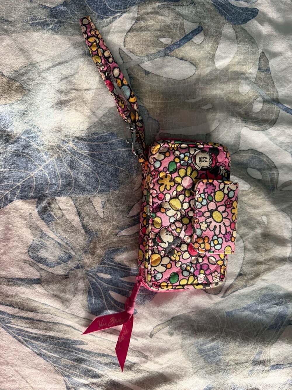 Vera Bradley Disney Just Mousing Around Wristlet Wallet Pink Mickey